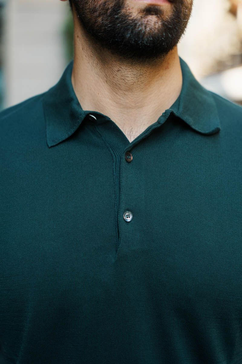 cotton-short-sleeve-polo-shirt-the-fleece-milano-green-detail